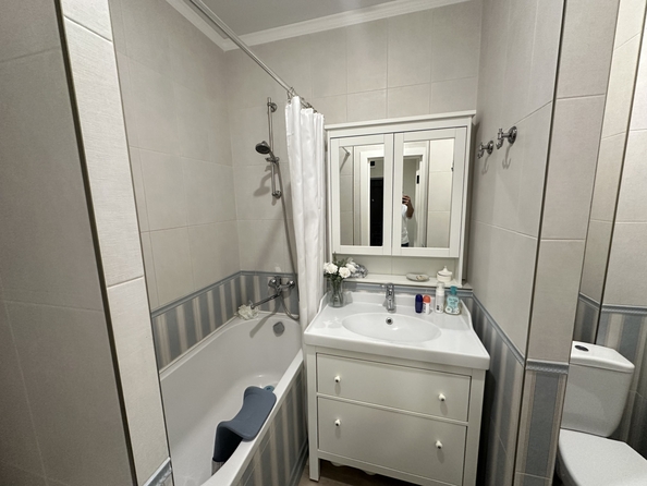 
  Продается 2-комн. квартира, 50.1 м², 45-я линия ул, д. 60/72
. Фото 11.