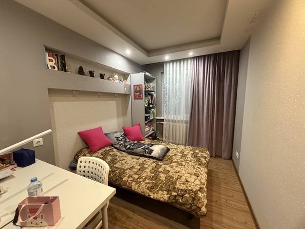 
  Продается 2-комн. квартира, 43 м², Каширская ул, д. 22
. Фото 2.