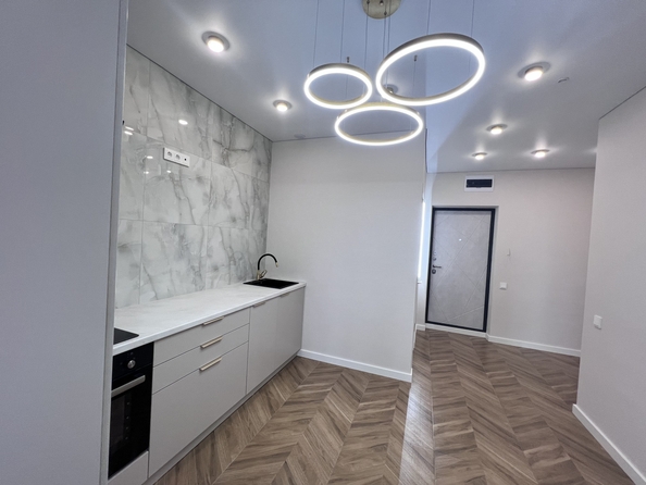 
  Продается 1-комн. квартира, 35.5 м², Берберовская ул, д. 11
. Фото 4.