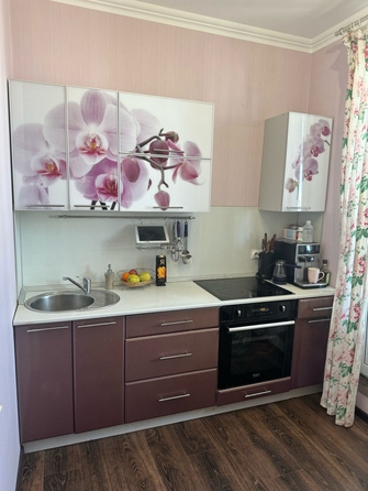 
  Продается 2-комн. квартира, 57 м², Жданова ул, д. 9
. Фото 2.