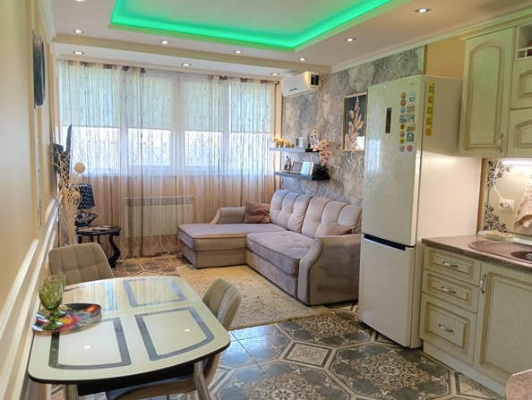 
  Продается 2-комн. квартира, 54 м², Комарова б-р, д. 9/4
. Фото 3.
