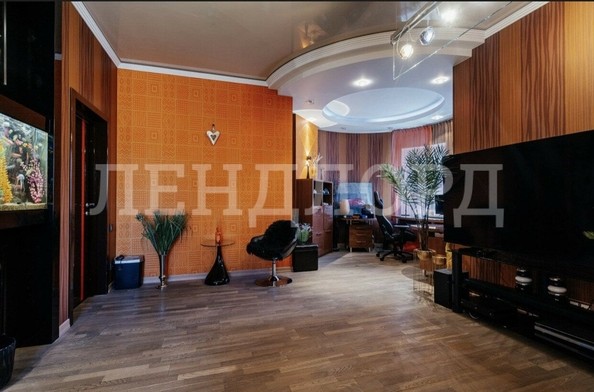 
   Продам 4-комнатную, 158.8 м², Крыловской пер, 35

. Фото 6.