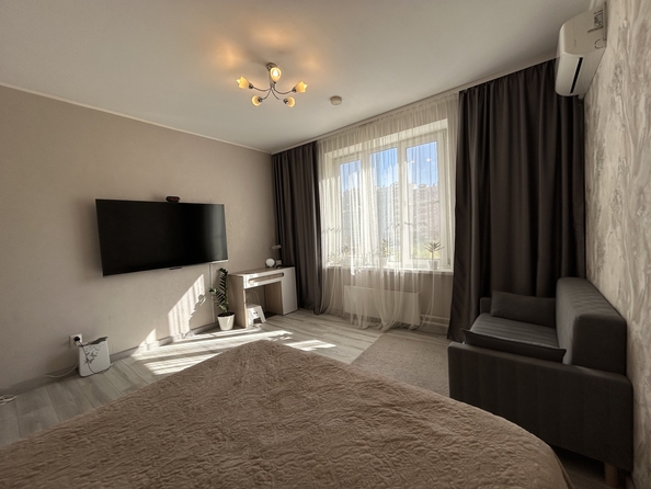 
  Продается 2-комн. квартира, 51.9 м², Жданова ул, д. 11
. Фото 2.