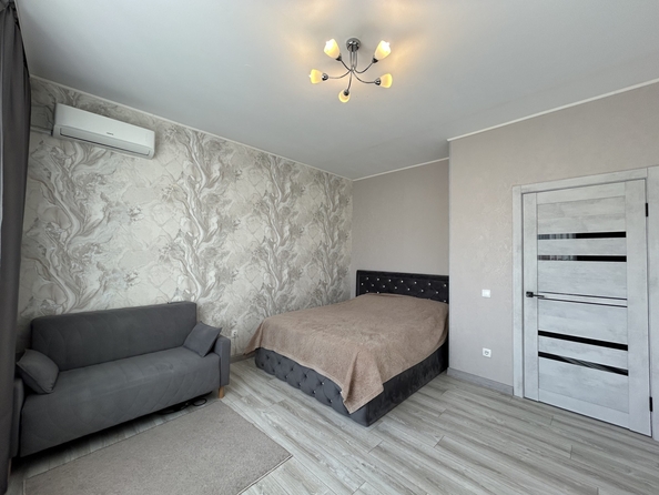 
  Продается 2-комн. квартира, 51.9 м², Жданова ул, д. 11
. Фото 3.