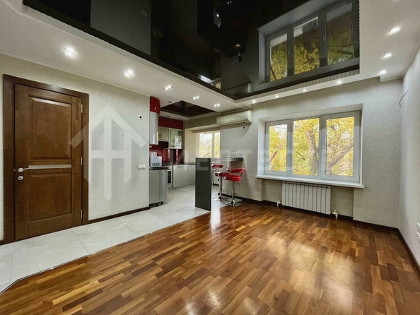 
  Продается 3-комн. квартира, 63 м², Стачки пр-кт, д. 5
. Фото 5.