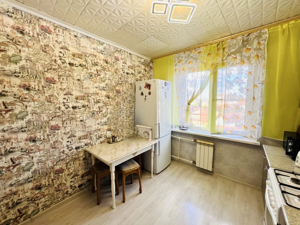 
  Продается 3-комн. квартира, 62.2 м², Вятская ул, д. 57
. Фото 6.