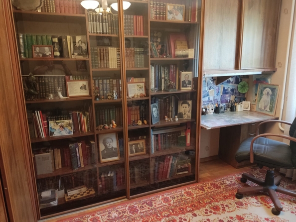 
  Продается 3-комн. квартира, 52.1 м², Халтуринский пер, д. 61
. Фото 4.