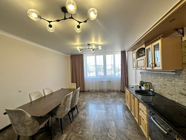 
  Продается 3-комн. квартира, 105 м², Матросова ул, д. 35
. Фото 4.