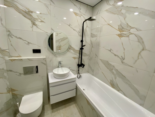 
  Продается 2-комн. квартира, 52 м², Берберовская ул, д. 11
. Фото 6.