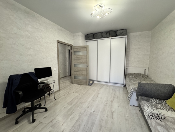 
  Продается 1-комн. квартира, 36 м², Берберовская ул, д. 2
. Фото 4.