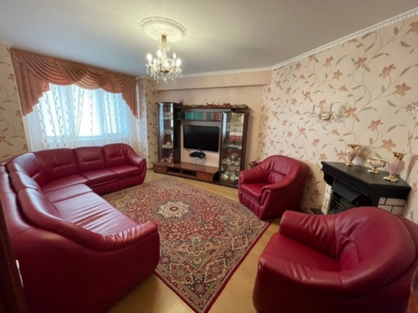 
  Продается 4-комн. квартира, 143 м², Петрашевского ул, д. 36
. Фото 1.