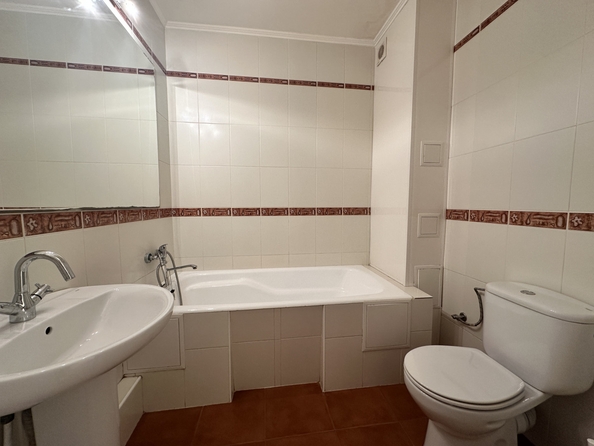 
  Продается 2-комн. квартира, 57 м², Мильчакова ул, д. 45
. Фото 13.