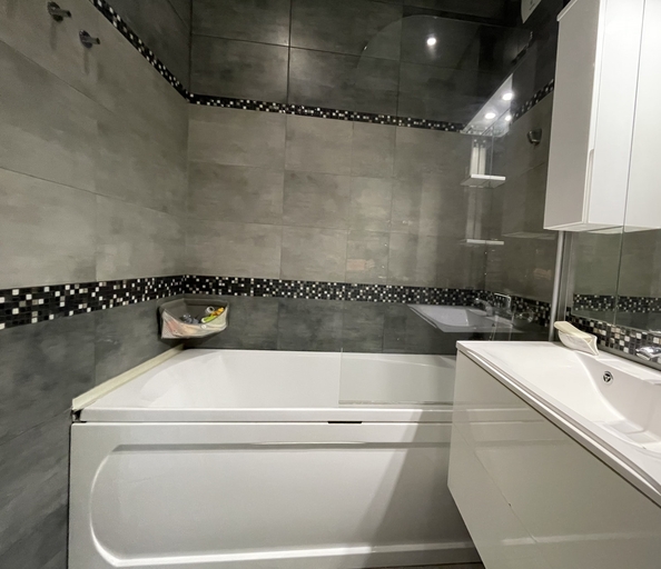 
  Продается 1-комн. квартира, 42 м², Матросова ул, д. 35
. Фото 16.