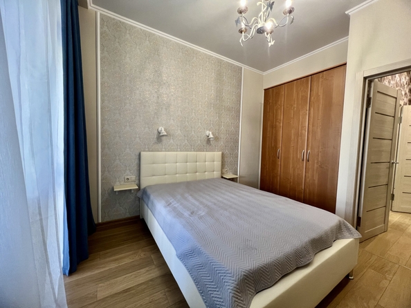 
  Продается 1-комн. квартира, 38 м², Строителей ул, д. 4
. Фото 2.