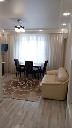 
  Сдается 2-комн. квартира, 55 м², Жданова ул, д. 15
. Фото 2.