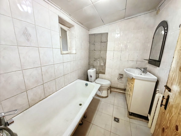 
  Продается 4-комн. квартира, 76 м², Лесозащитная ул, д. 68
. Фото 7.