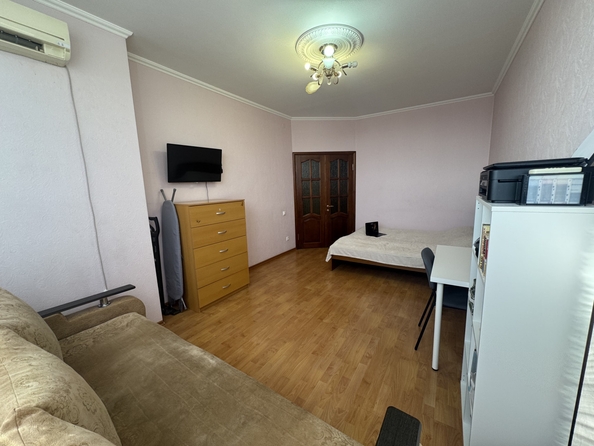 
  Продается 1-комн. квартира, 38 м², Закруткина ул, д. 41
. Фото 4.