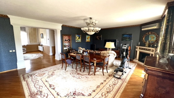 
  Продается 4-комн. квартира, 295.4 м², Магнитогорская ул, д. 134Д
. Фото 1.