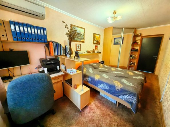 
  Продается 3-комн. квартира, 60 м², Днепропетровская ул, д. 3
. Фото 8.