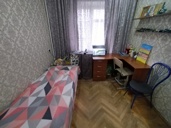 
  Продается 3-комн. квартира, 47.3 м², Университетский пер, д. 131б
. Фото 4.