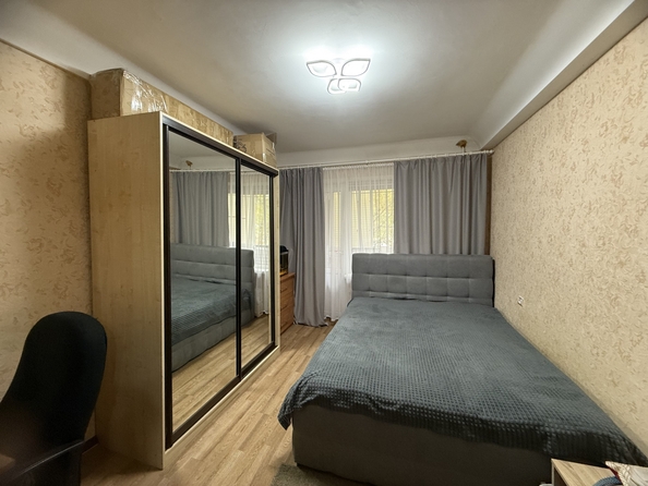 
  Продается 3-комн. квартира, 62.3 м², 2-я Краснодарская ул, д. 92
. Фото 3.