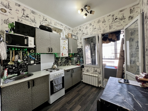 
  Продается 1-комн. квартира, 28 м², Строителей ул, д. 8
. Фото 2.