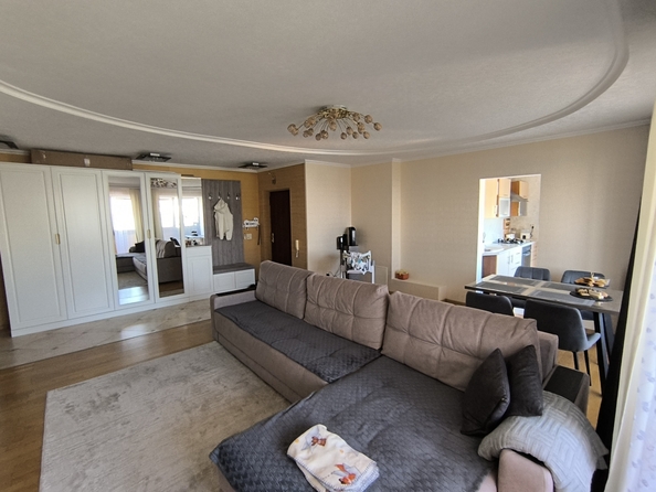 
  Продается 3-комн. квартира, 80 м², Таганрогская ул, д. 126
. Фото 8.