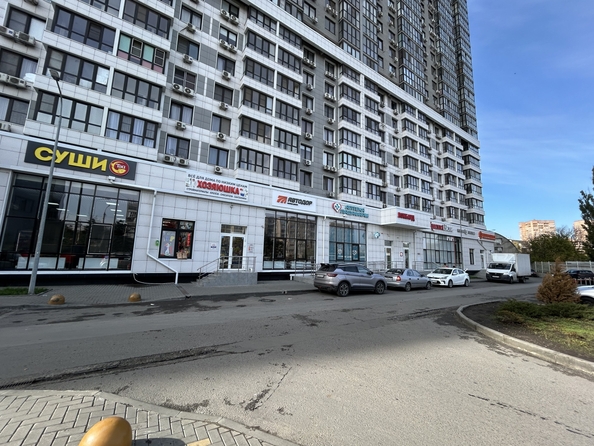 
  Продается 3-комн. квартира, 94 м², Шеболдаева ул, д. 95
. Фото 3.