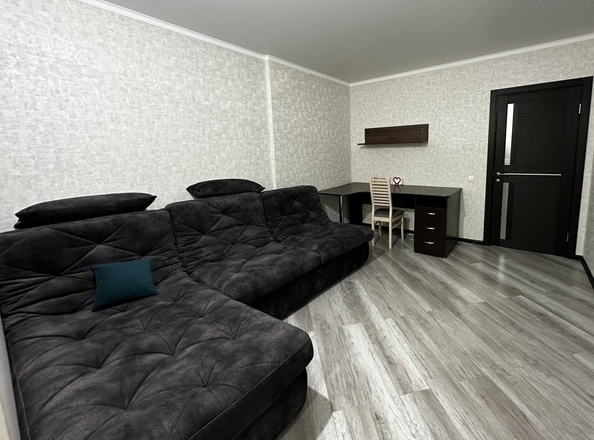 
  Продается 2-комн. квартира, 66 м², 2-я Краснодарская ул, д. 169
. Фото 6.