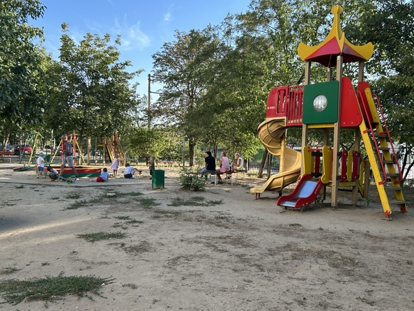 
  Продается 3-комн. квартира, 62 м², Стачки пр-кт, д. 237
. Фото 19.