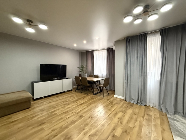 
  Продается 3-комн. квартира, 90 м², Творческая ул, д. 5
. Фото 5.
