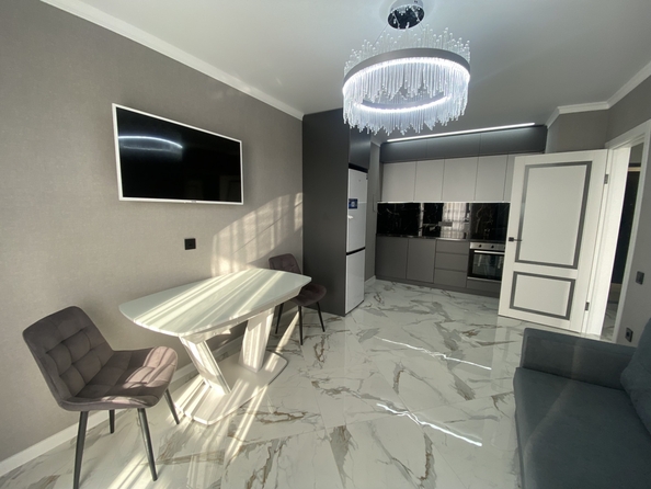 
  Продается 2-комн. квартира, 39 м², Ткачева ул, д. 19
. Фото 1.