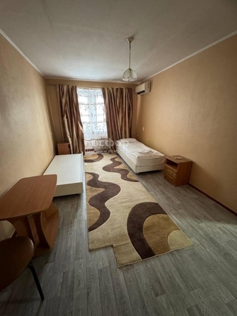 
  Сдается 1-комн. квартира 38 м². Фото 1.