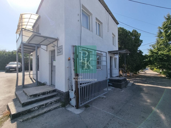 
  Сдается офис 10.4 м². Фото 1.