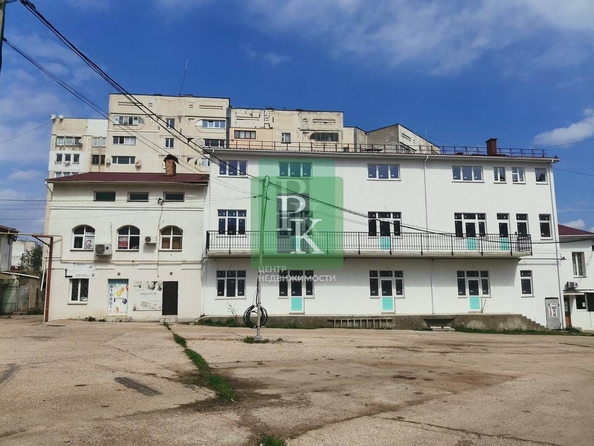 
  Сдается универсальное помещение 290 м². Фото 1.