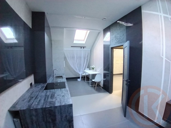 
  Продается 4-комн. квартира 102 м². Фото 1.