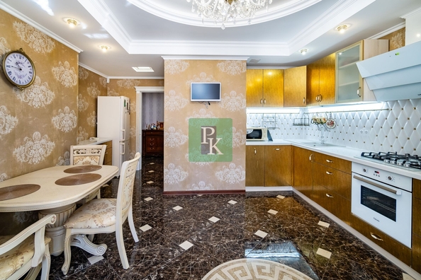 
  Продается 4-комн. квартира 170.5 м². Фото 18.