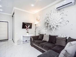 Продается 2-комнатная квартира Крымская ул, 55 м², 21900000 рублей
