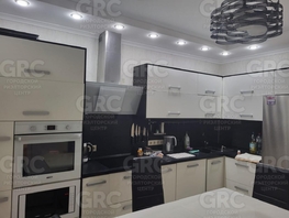Продается 2-комнатная квартира Первомайская ул, 72.6 м², 38500000 рублей