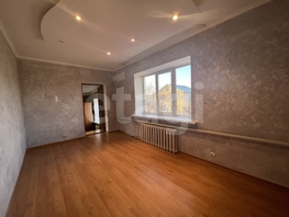 Продается Дом Российский заезд, 300 м², участок 12 сот., 10500000 рублей