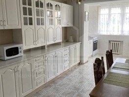 Снять трехкомнатную квартиру Набережная ул, 100  м&sup2;, 45000 рублей