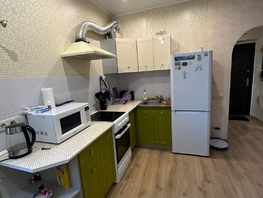 Продается 2-комнатная квартира Батуринская ул, 41 м², 4900000 рублей