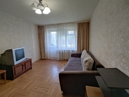 Продается 3-комнатная квартира 1-я Баррикадная ул, 60 м², 5900000 рублей