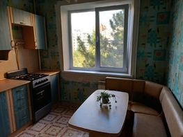 Продается 3-комнатная квартира Комарова б-р, 64.9  м², 5850000 рублей