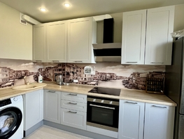 Продается 1-комнатная квартира Батуринская ул, 35 м², 4450000 рублей